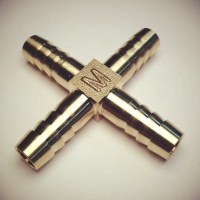 Штуцер крестовый, для соединения шлангов диаметра 9 - 12 мм , GasFit